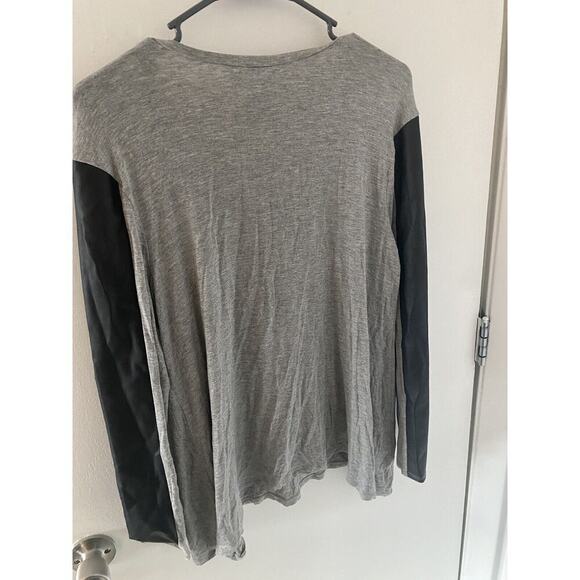 bcbgmaxazaria raglan sleeve tops Size M - Picture 4 of 4
